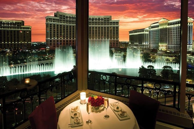 Voo de Helicóptero + Jantar Luxuoso em Las Vegas