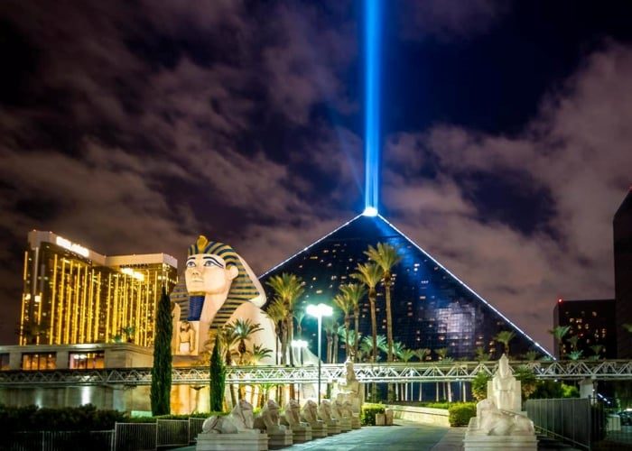 hotel luxor las vegas